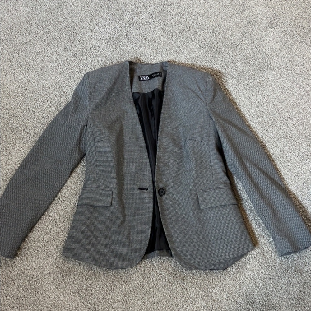 Zara Woman’s Gray Blazer